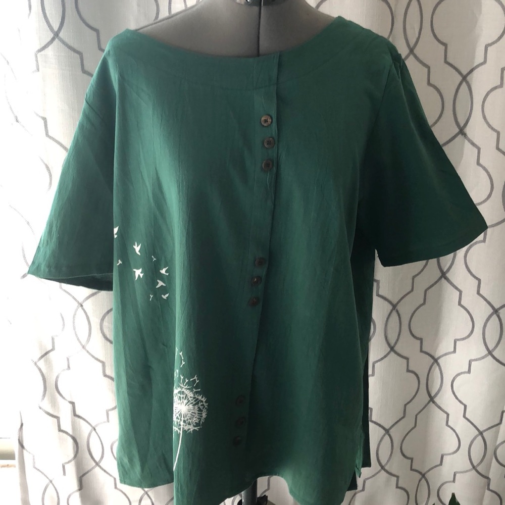 Shirt with dandelion design